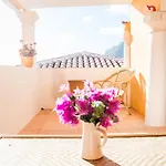 Villa Yrondi