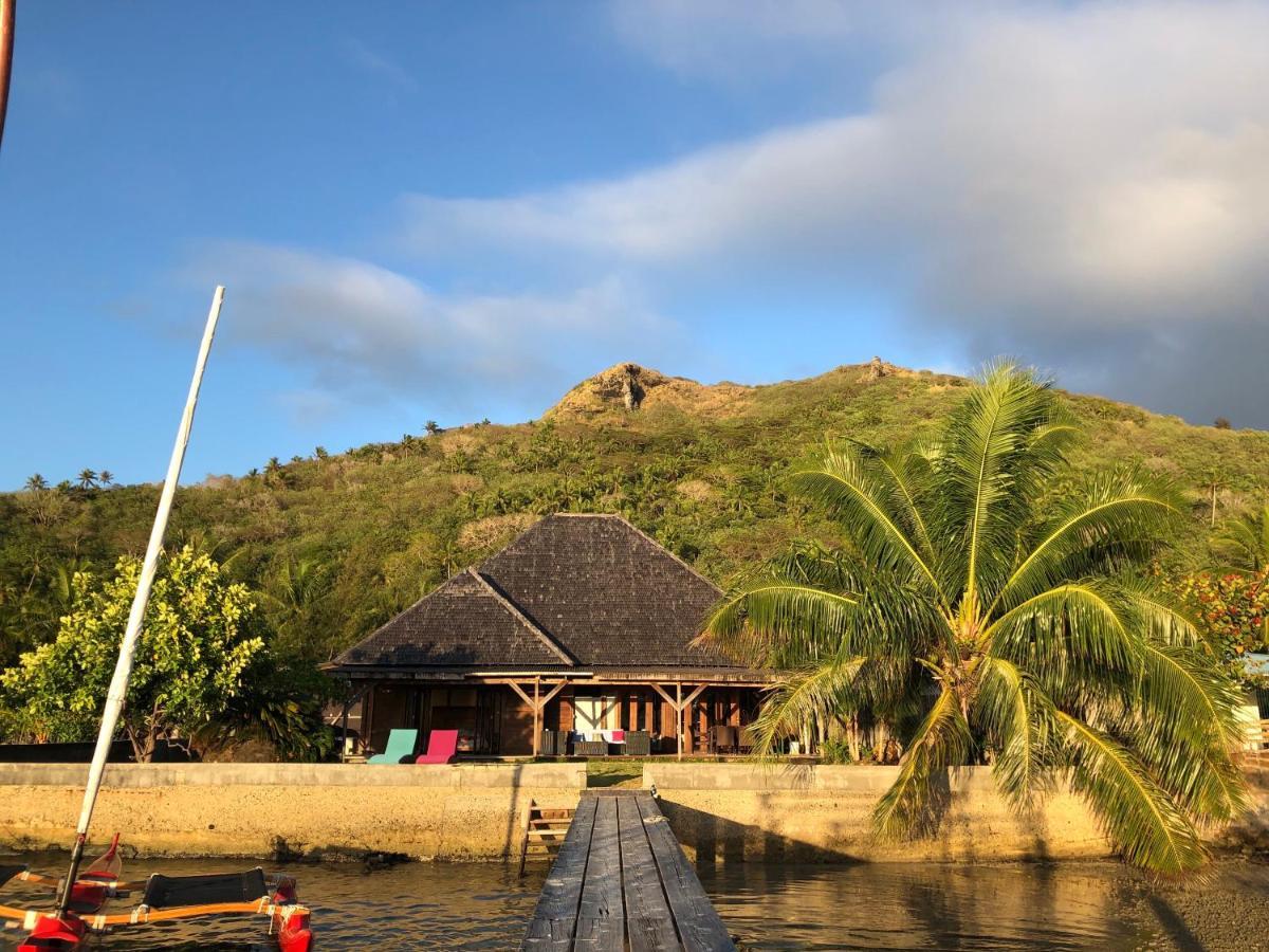Waterfront Sunrise Holiday home