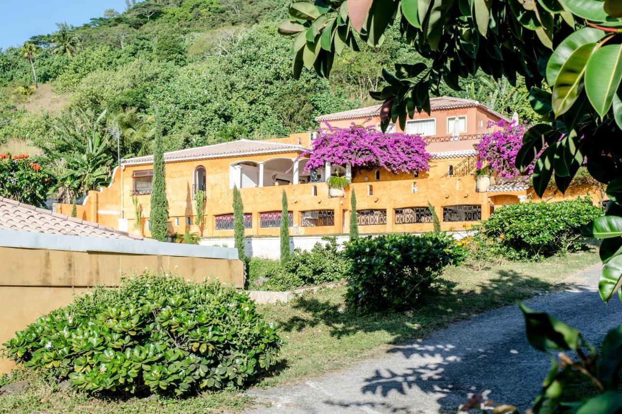 Yrondi Guest house *