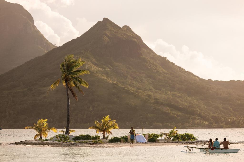 Four Seasons 5* Bora Bora