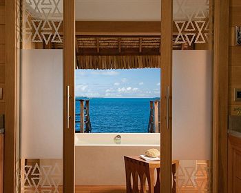 Resort Four Seasons Bora Bora