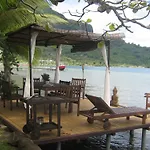 Bora Bora Bungalove