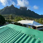 Bora Bora Bungalow