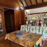 Vaiotaha Lodge
