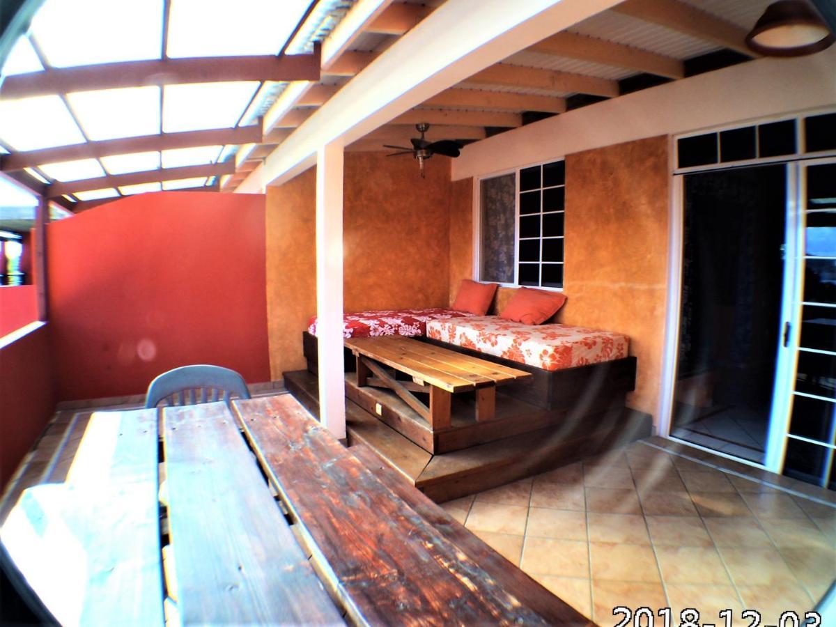 Sunset Hill Apartment *