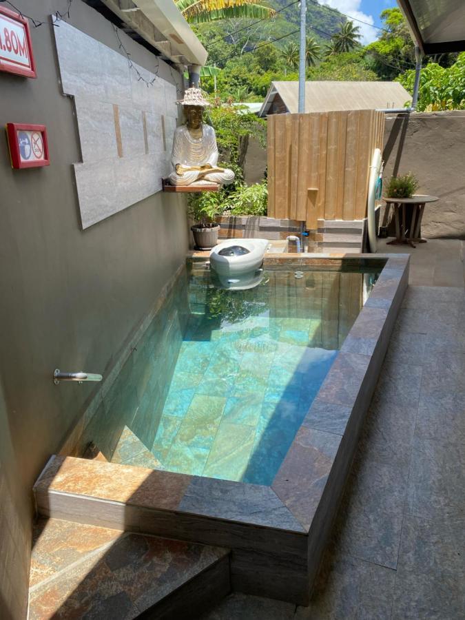 Tiki House * Bora Bora