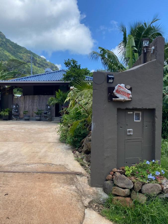 Tiki House * Bora Bora
