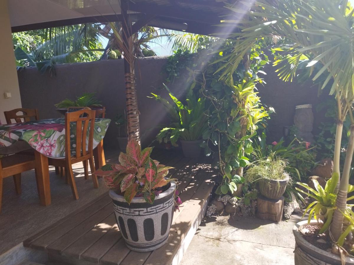 Tiki House * Bora Bora