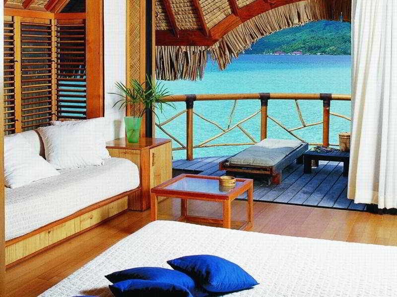 Le By Pearl 4*